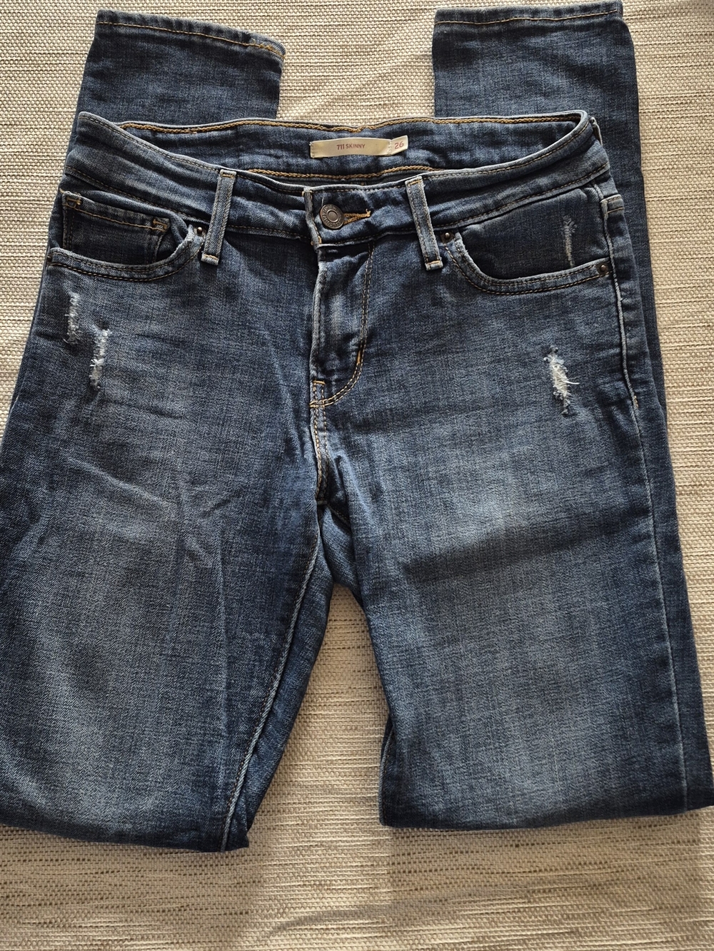 711 Levis Dark Blue Women's Skinny Jeans
